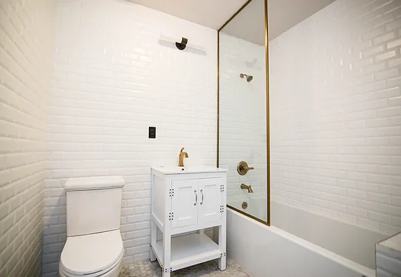 Rented by Nooklyn NYC LLC | media 14