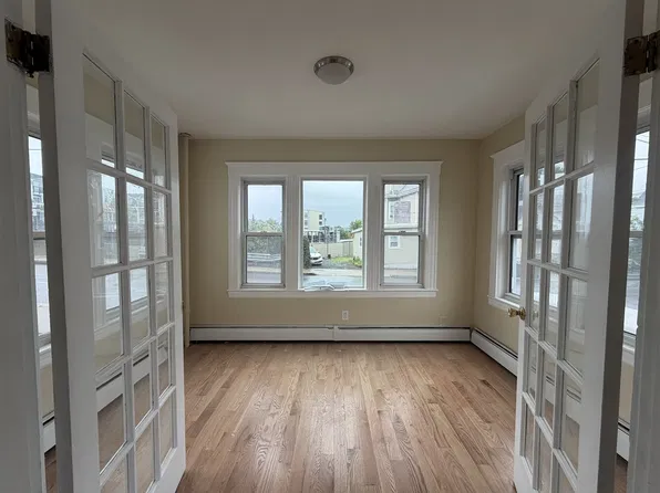 100 Vernon St, Somerville, MA 02145
