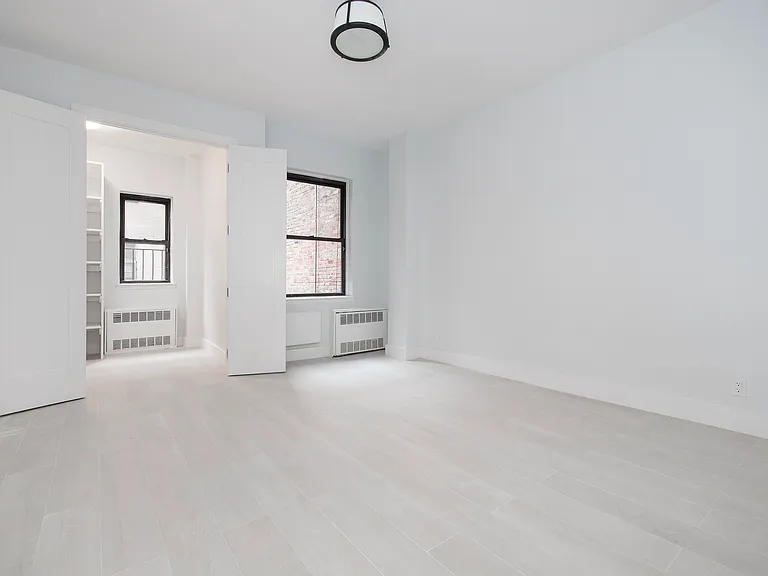 418 E 77th St #3K — Photo 6