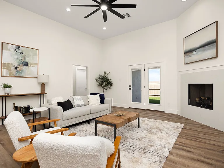 5442 Riviera Ln — Photo 2