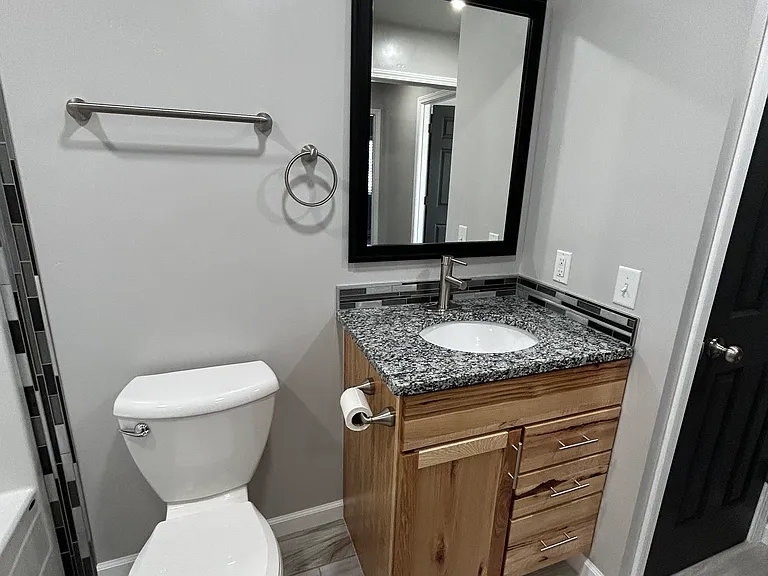 1614 Holly St — Photo 6