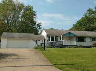 1114 Koons Rd, Canton, OH 44720