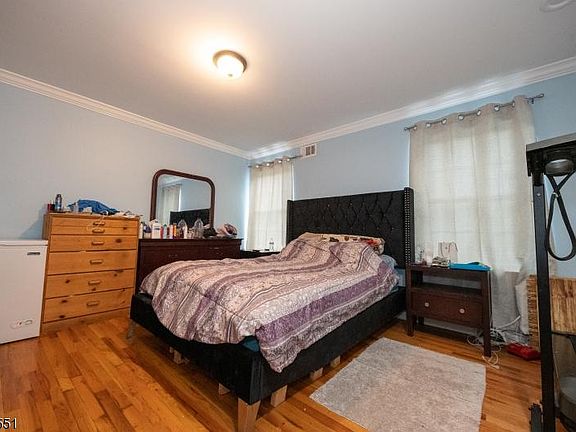 5th image of 517 Fulton St Floor 2