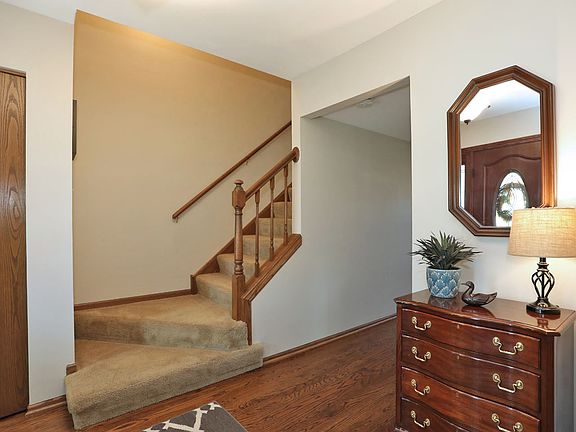 4th image of 4335 Lombardy Ln