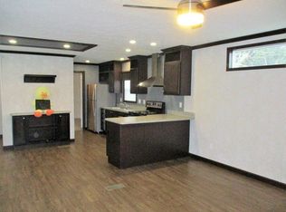 180 Roxbury Park, Goshen, IN 46526