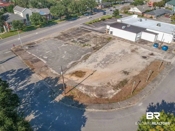 205 Dolive St, Bay Minette, AL 36507