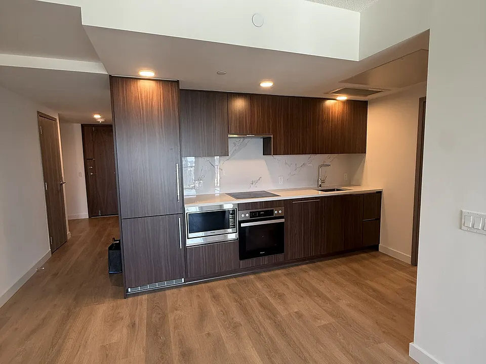 3 Concord Cityplace Way #5808