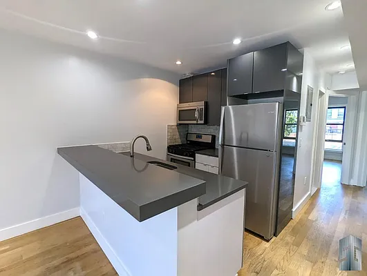 Rented by Skyline Group Real Estate | media 1