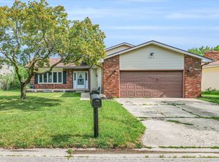 927 Illinois Ct, Rantoul, IL 61866