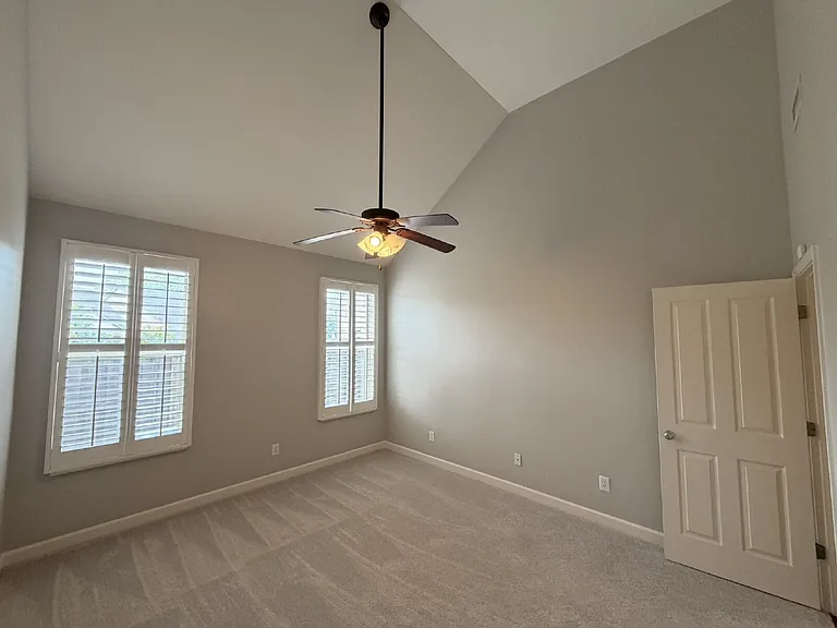 310 Griffin Pl — Photo 16