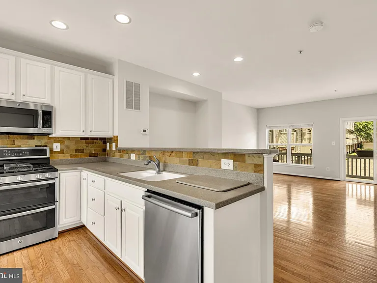 1227 V St NW — Photo 19
