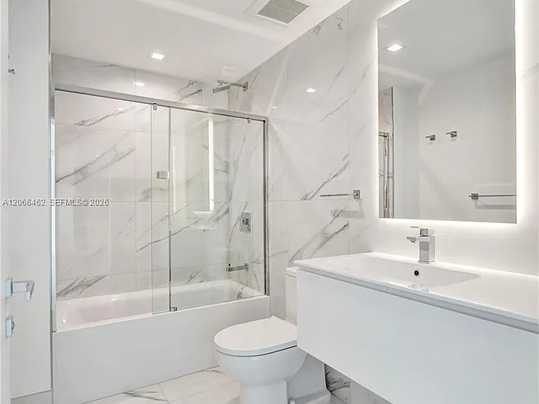 1170 E Hallandale Beach Blvd #1111 — Photo 40