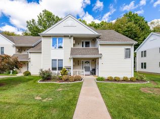 46 Millbrook Ct #46, Newington, CT 06111