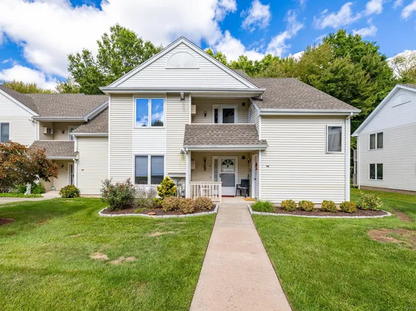 46 Millbrook Court #46, Newington, CT 06111