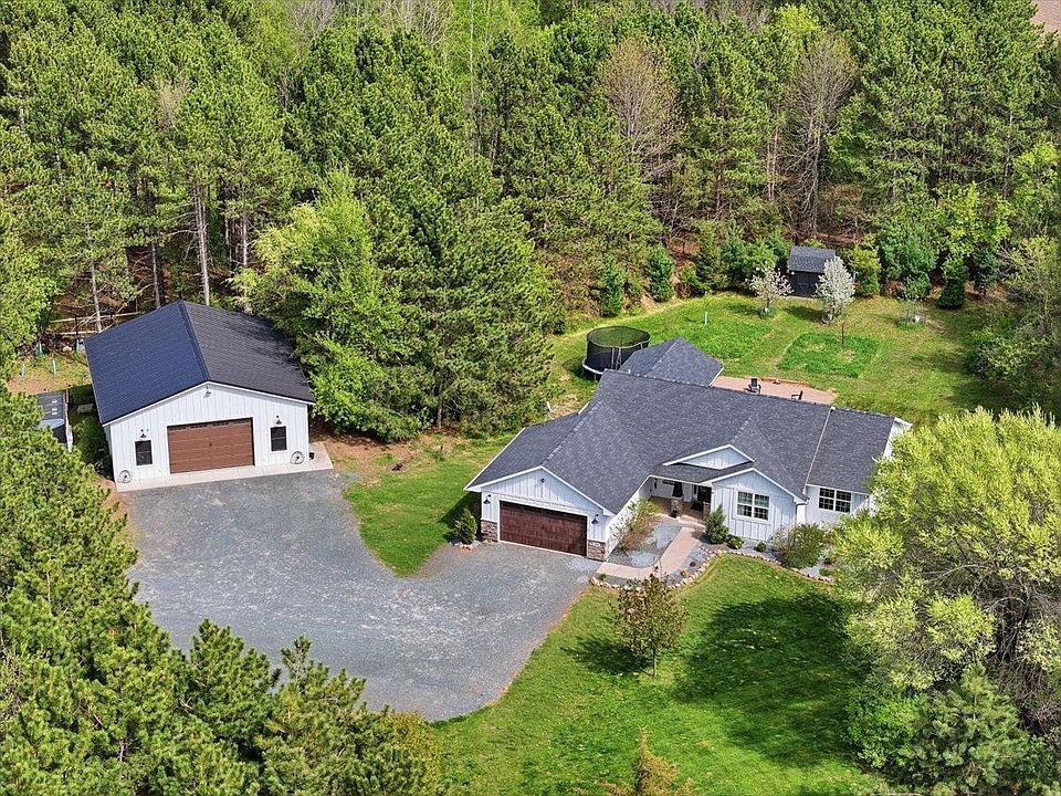 1st image of 709 N Bay Rd