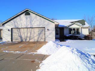 70 Jacob Ave, Oshkosh, WI 54902