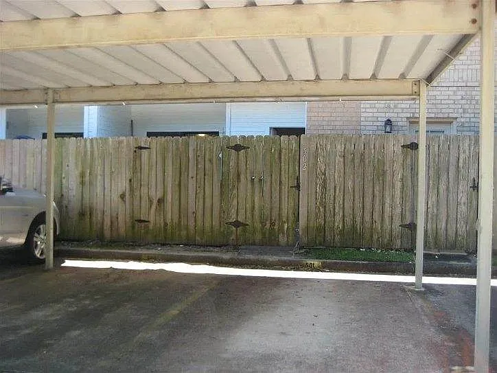 1620 Wellington Pl #502 — Photo 10
