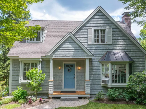 226 Hobart Hill Road, Hebron, NH 03241