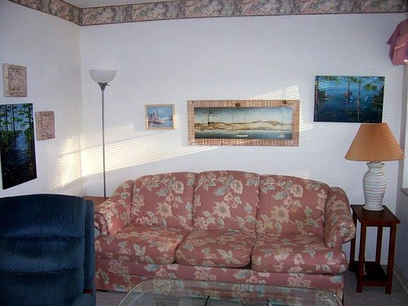 3rd image of 17 Vista Palm Ln APT 104
