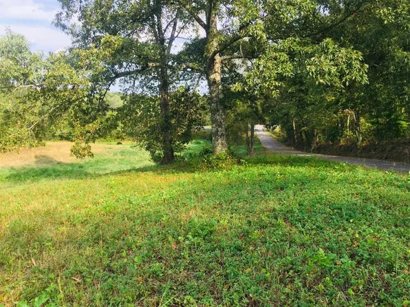 40 Rocky Hollow Rd, Waynesburg, KY 40489