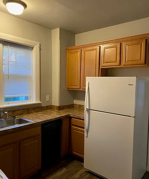 121 Sharpless St — Photo 5