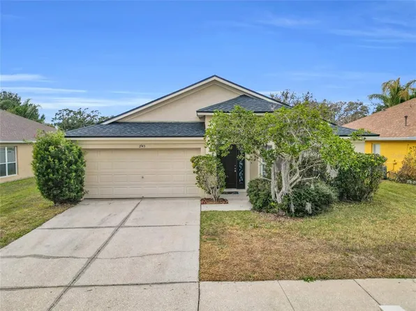 1743 Walcott St, Zephyrhills, FL 33543