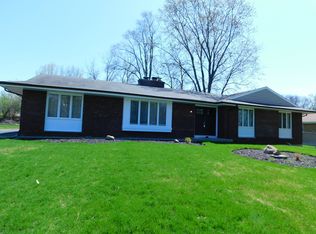 13 Allen Dr, Elgin, IL 60120