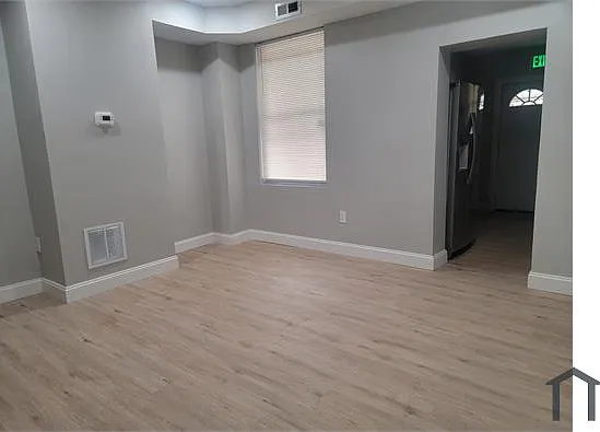 3 bed, $2,250 — Photo 2