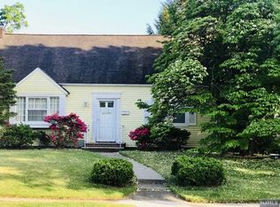 2-12 Morlot Ave, Fair Lawn, NJ 07410