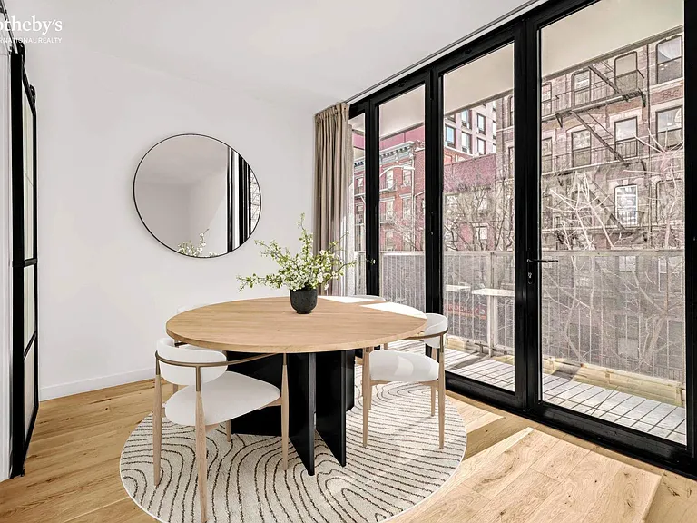 277 E 7th St #4 — Photo 7