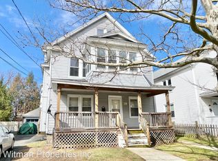 40 Palmyra St, Springfield, MA 01118