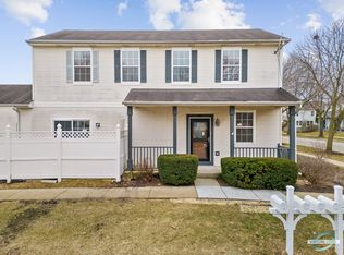 46 Freesia Dr, Romeoville, IL 60446