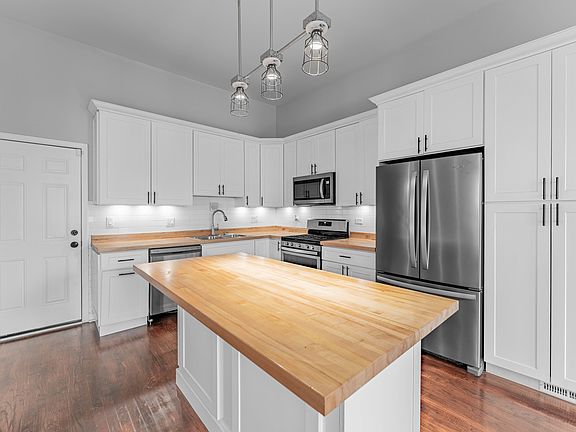 4th image of 5025 W 29th Pl