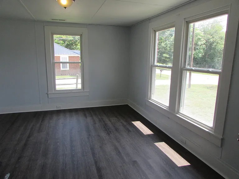 1740 Patterson St — Photo 3