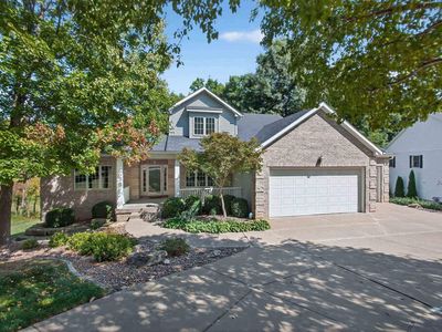 2294 Forest Reed Pl, Le Claire, IA, 52753