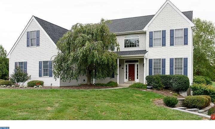 1st image of 115 Somers Dr