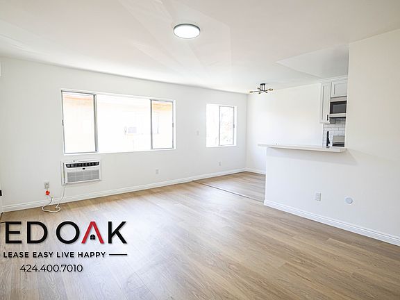 3rd image of 2244 S Western Ave APT 18
