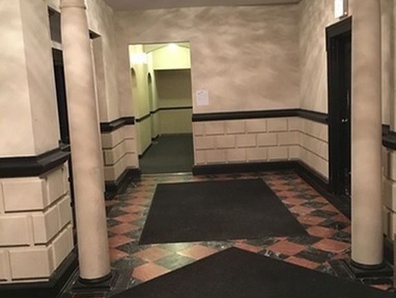 5th image of 7450 N Greenview Ave APT 82