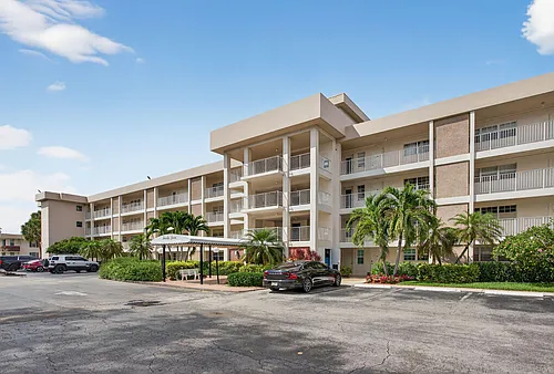 2651 S Palm Aire Dr #302 Photo 1
