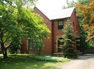 2332 Saybrook Rd, University Heights, OH 44118