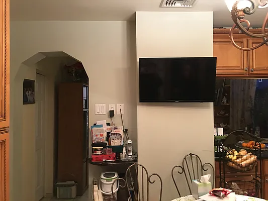 Rented by Amorelli Realty | media 23