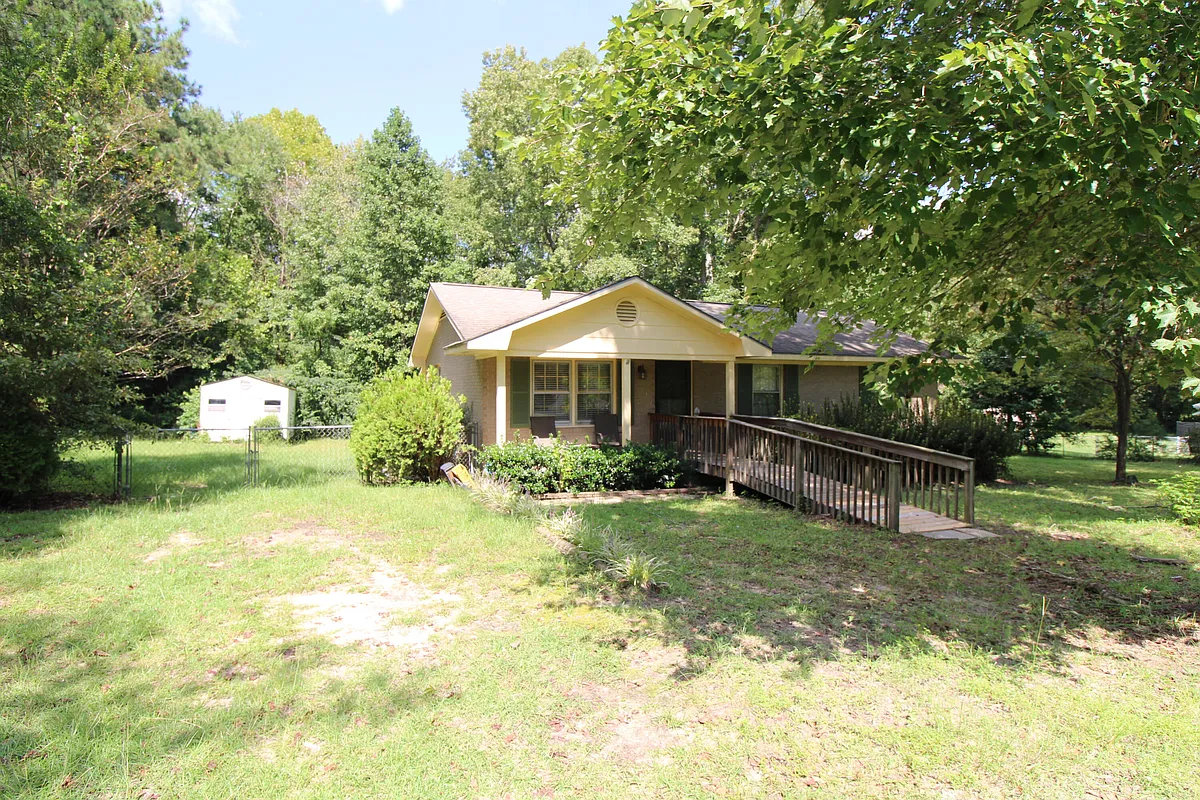 Building Photo - 4385 Red Lane Rd