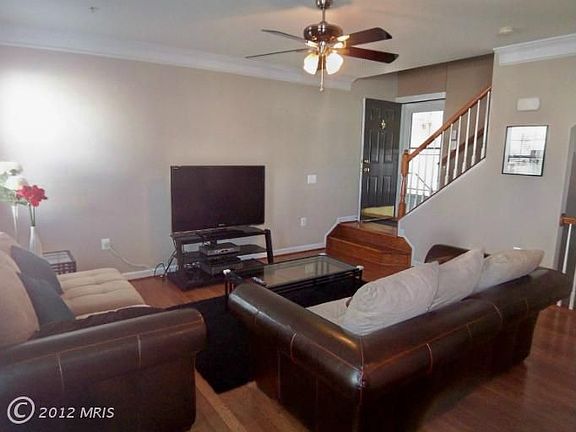 2nd image of 2503 Einstein St #221