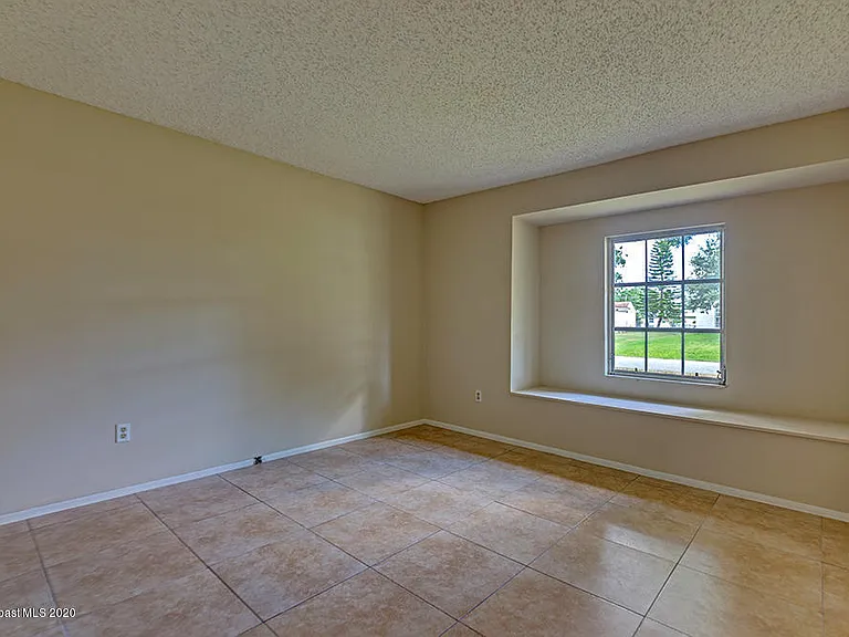 1640 Norman St NE — Photo 12