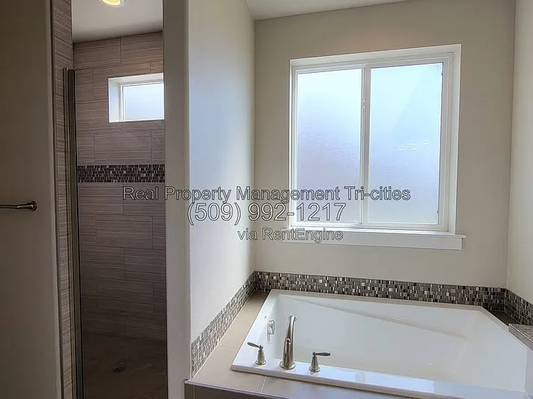 1108 S Kansas Pl — Photo 16