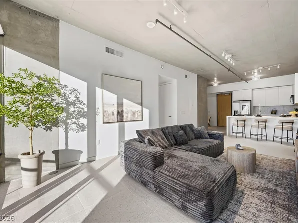 353 Bonneville Ave Unit 421, Las Vegas, NV 89101