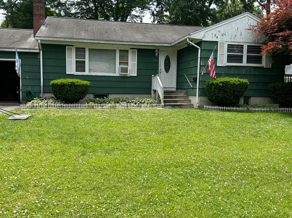 71 Saddle Road, Norwalk, CT 06851