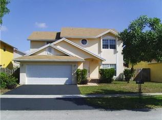 9721 SW 14th Ct, Pembroke Pines, FL 33025