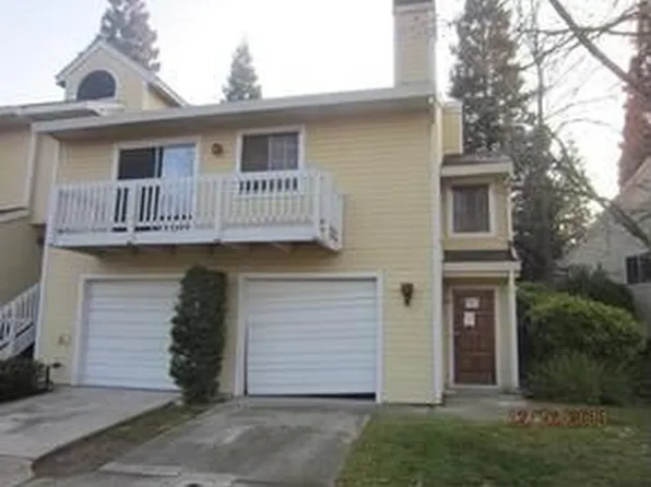 213 Live Oak Cir, Roseville, CA 95678