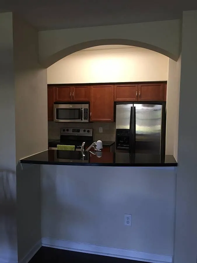 2 bed, 1113 sqft, $995 — Photo 3